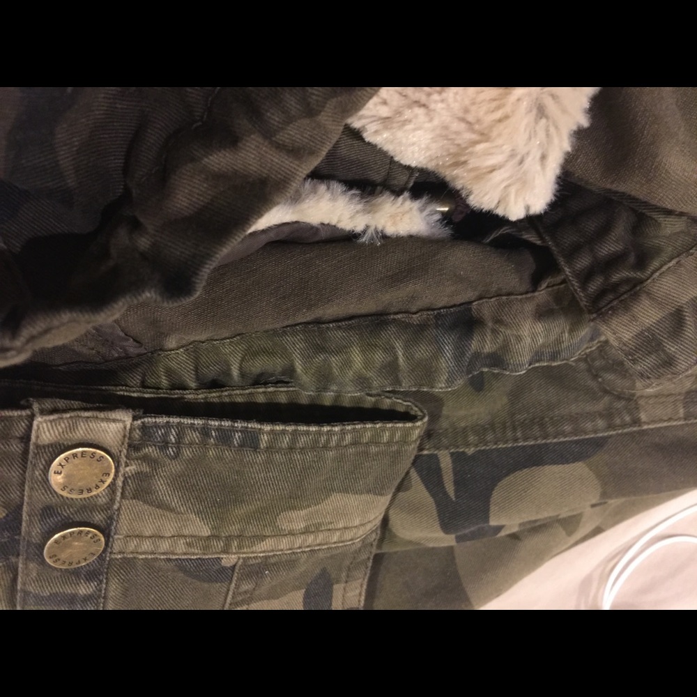 Express Camouflage Jacket Size Small - image 3